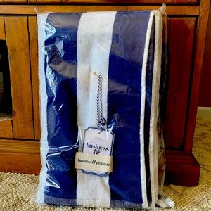 business & pleasure blue striped towel